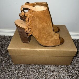 Lucky Brand tan suede fringe heel. Size 8